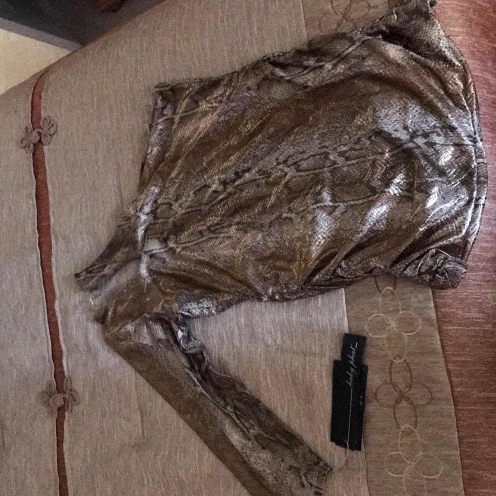 Blouse - Picture 2 of 3